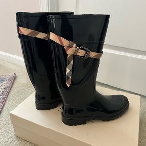 Burberry Rainboots